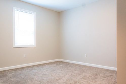 50 Main St, Ware MA 01082-1318 exterior