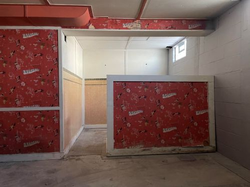 133 Thurston St, Grand Rapids MI 49548-3163 exterior