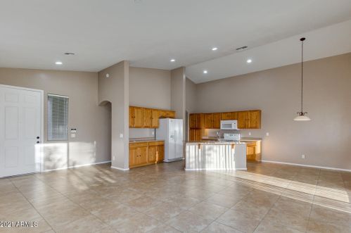 6086 Pearl Dr, Chandler AZ  85249-7090 exterior