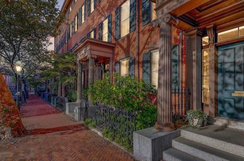 261 Benefit St, Providence RI  02903-2716 exterior