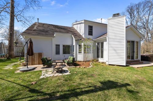 2332 Divot Dr, Saint Louis MO 63131-3240 exterior