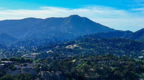 91 Milland Dr, Mill Valley CA 94941-4910 exterior