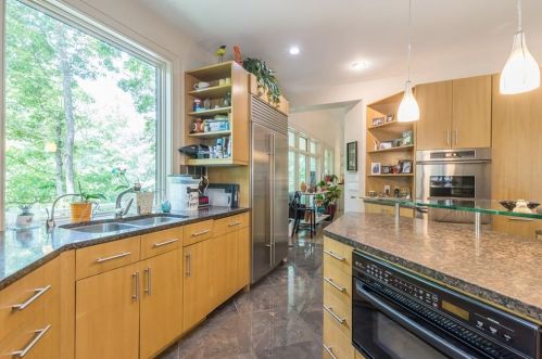 55 Finch Frst Trl, Atlanta GA 30327-4576 exterior