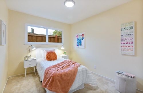 1133 Saratoga Ave, San Jose CA 95129-2333 exterior