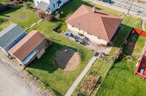 5135 Interboro Ave, Pittsburgh PA 15207-2327 exterior