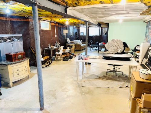 3429 Oakley Ave, Chicago IL 60608-6027 exterior