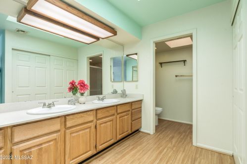 1035 Camino Diestro, Tucson AZ 85704-7694 exterior