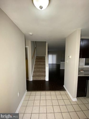 119 Knollwood Ct, Chester, PA 19014-1259