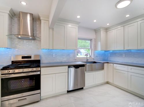 25 Sunrise Rd, Old Bridge NJ  08857-1435 exterior