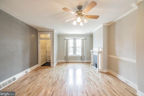 2605 Christian St, Philadelphia, PA 19146-2315