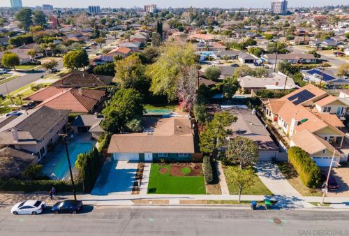 14291 Prospect Ave, Tustin CA  92780-2316 exterior