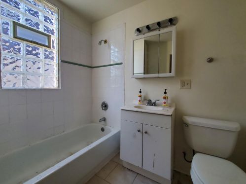 4139 48th St, Milwaukee WI  53216-1544 exterior