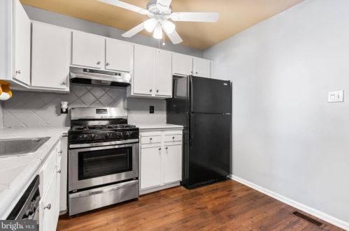 9931 Crestmont Ave, Philadelphia PA 19114-1951 exterior