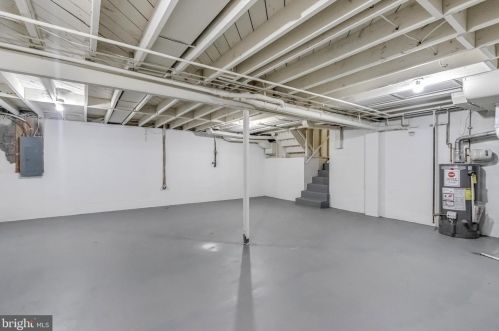 14908 Flintstone Ln, Silver Spring MD 20905-5823 exterior