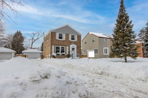 2242 15 Ave, Broadview IL 60155-4006 exterior