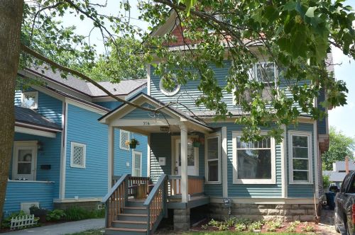 316 Burr Oak St, Kalamazoo, MI 49001-2672