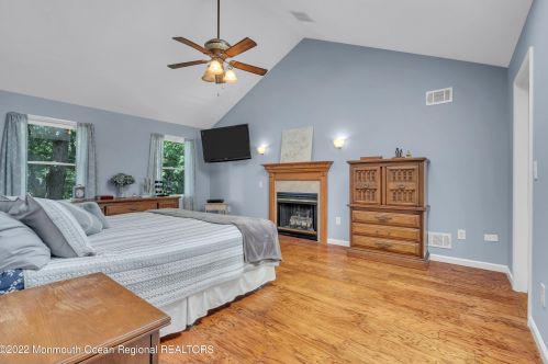 5 Dickens Ct, Jackson Twp NJ  08527-2844 exterior