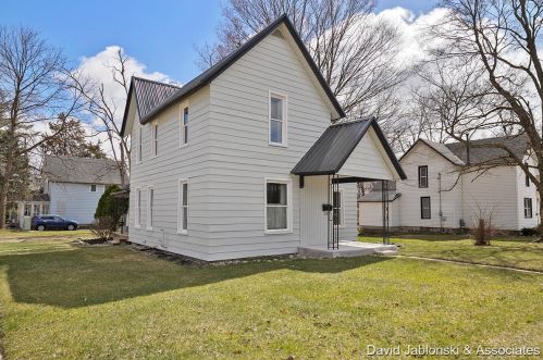 522 Bridge St, Belding MI  48809-1208 exterior