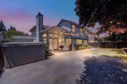 120 Hazelmere Dr, Folsom CA 95630-5522 exterior