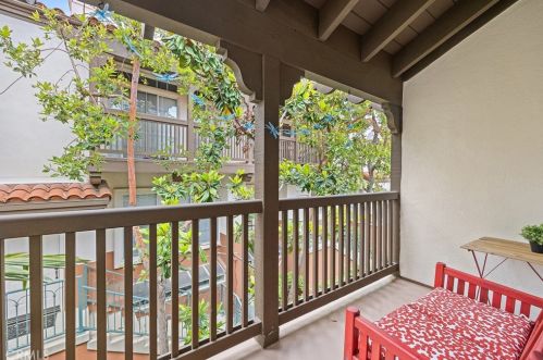 2919 Ballesteros Ln, Tustin CA  92782-1117 exterior