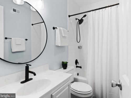 659 Columbus St, Alexandria VA  22314-1848 exterior