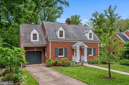 8024 Glenside Dr, Silver Spring, MD 20912-7327