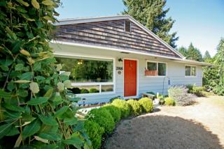 2816 30th St, Bremerton, WA 98310-9701