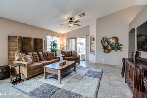 11347 Gray Boulder Ct, Tucson AZ  85737-4612 exterior