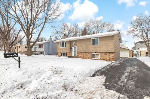 6415 Dawn Way, South Saint Paul MN 55076-1722 exterior