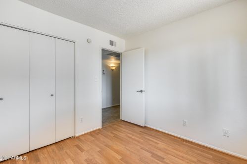 18213 7 Dr, Phoenix AZ 85023-5237 exterior