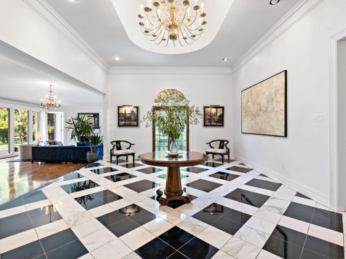 14 Overhills Dr, Saint Louis MO 63124-1532 exterior