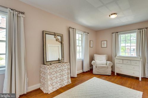 827 Royal St, Alexandria VA  22314-4340 exterior