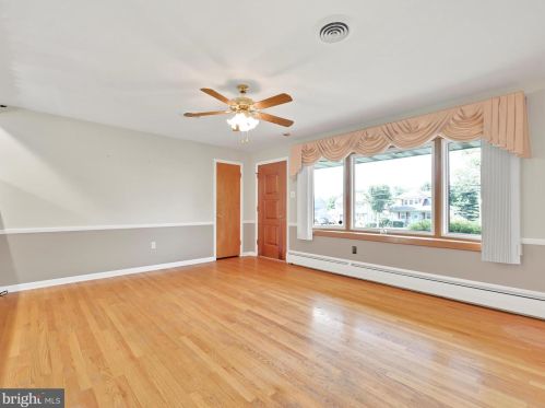 2180 Old Philadelphia Pike, Lancaster PA 17602-2633 exterior