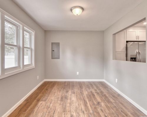 37 9 Ave, Huntington Station NY 11746-2219 exterior