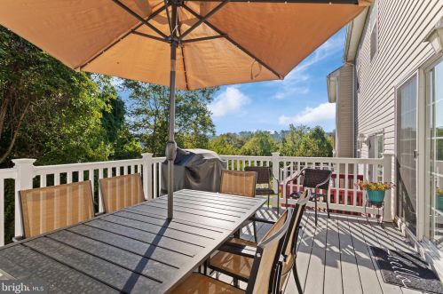 15 Linda Ln, Chester PA 19014-1870 exterior