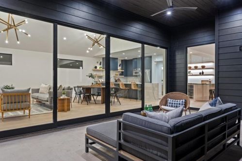 4211 Burney Dr, Austin TX 78731-1207 exterior