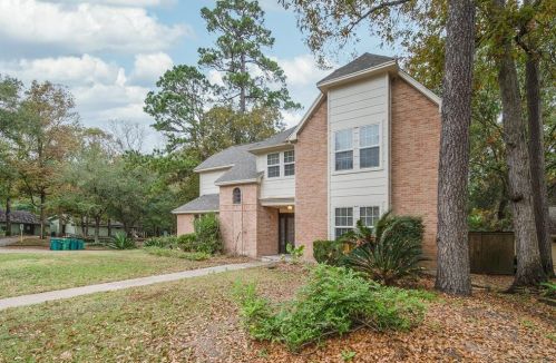 5203 Manor Glen Dr, Humble, TX 77345-1438