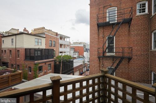 1803 Phelps Pl, Washington DC 20008-1851 exterior