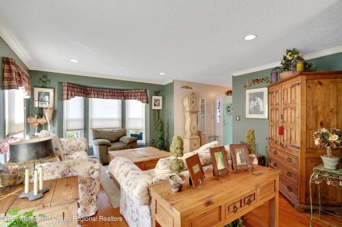 4 Cardinal Ct, Old Bridge NJ 08857-2793 exterior