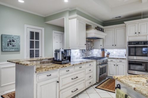 12524 Degas Ln, Dallas TX 75230-1752 exterior