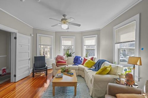 544 Hope St, Providence RI 02906-2660 exterior