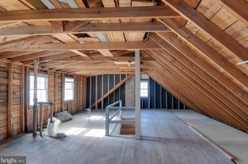 1906 August Dr, Silver Spring MD 20902-4013 exterior