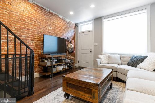 525 Christian St, Philadelphia PA  19147-4003 exterior