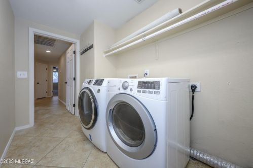 8517 Camino Bengala, Tucson AZ  85747-5165 exterior