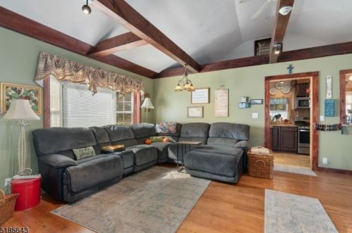 80 Lakeside Dr, Wantage NJ  07461-4312 exterior