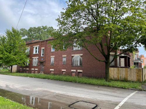 5701 Laflin St, Chicago IL 60636-1729 exterior