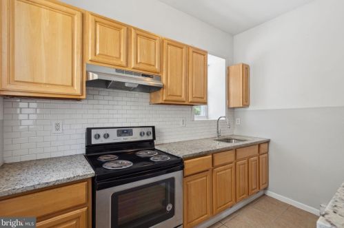 2219 16 St, Philadelphia PA 19132-4418 exterior