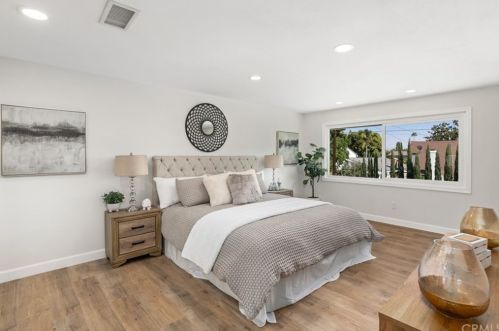 13422 Epping Way, Tustin CA  92780-4743 exterior