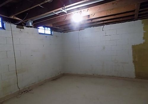 488 Ruddiman Dr, Meskegon MI 49445-3041 exterior