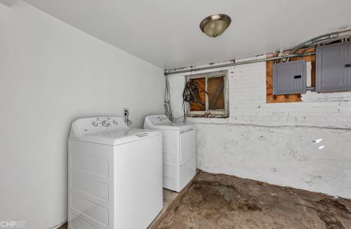 5937 Artesian Ave, Chicago IL 60645-5301 exterior